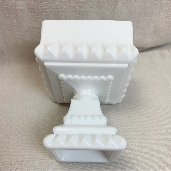 WESTMORELAND Milk Glass Wedding Square Studded Bowl - Picture 4 of 6